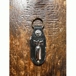 STOP LIGHT studs bomb keyring black