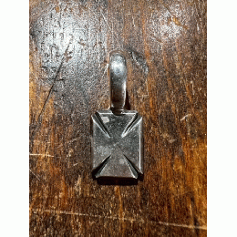 STOP LIGHT iron cross top